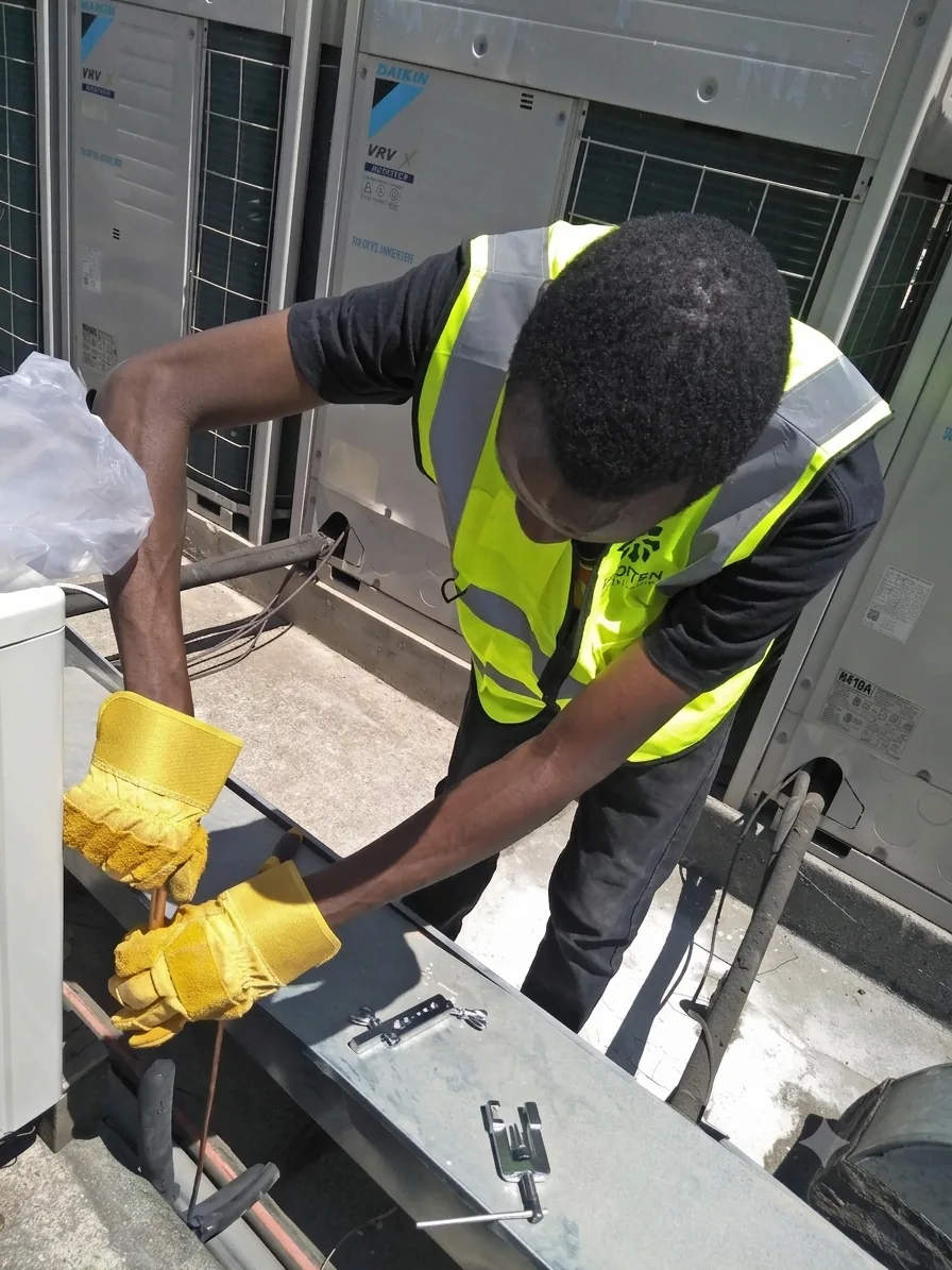 Data centre cooling infrastructure served by Frosten
